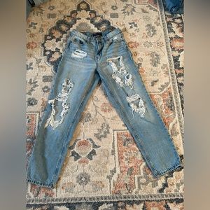 Non-stretch mom jeans